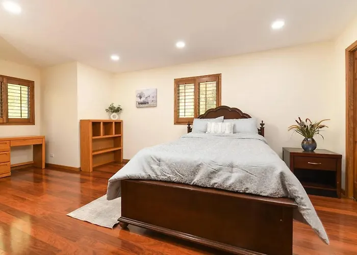 Monthly And Seasonal Secluded 4 Bedroom 4 Bath Lakehouse Retreat With Boat Pier Antioch