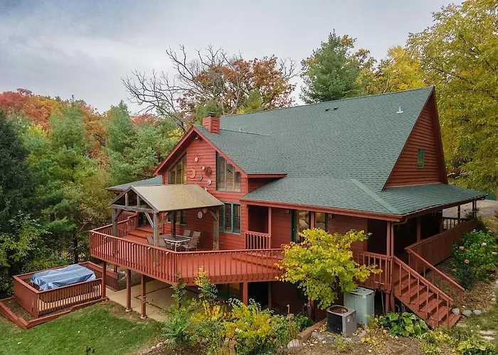 Holiday home Monthly And Seasonal Secluded 4 Bedroom 4 Bath Lakehouse Retreat With Boat Pier Antioch